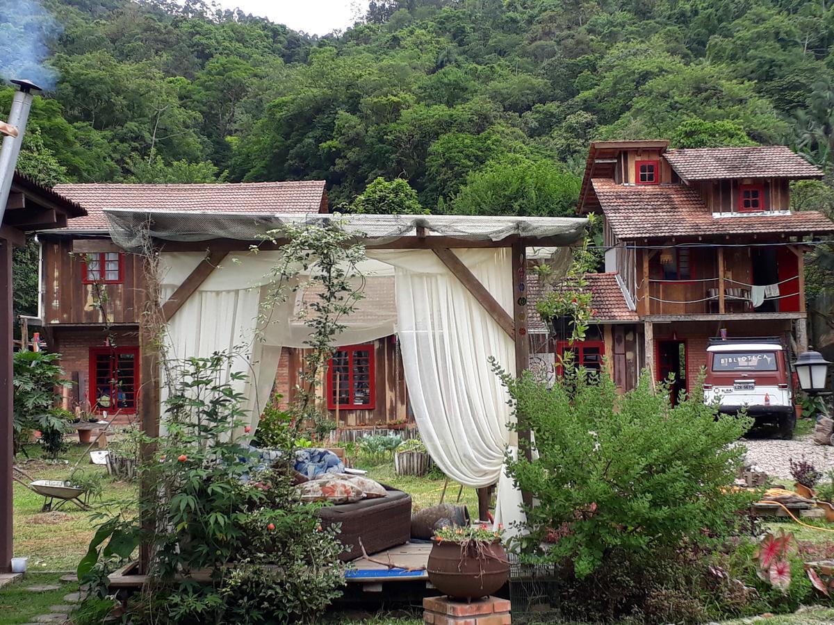 Quinta Da Gavea - Hospedaria E Quintal Criativo Rodeio Екстер'єр фото
